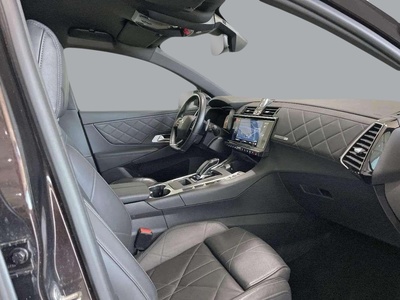 DS DS7 Crossback BlueHDi 130 So Chic Auto 96 kW (130 CV) 13 DS DS7 Crossback BlueHDi 130 So Chic Auto 96 kW (130 CV) 13