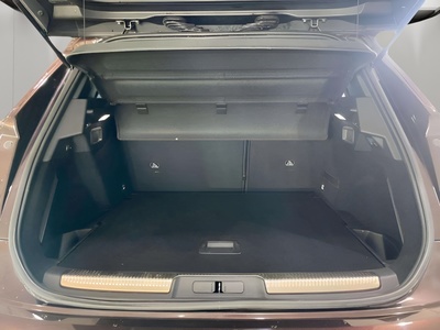 DS DS7 Crossback BlueHDi 130 So Chic Auto 96 kW (130 CV) 16 DS DS7 Crossback BlueHDi 130 So Chic Auto 96 kW (130 CV) 16