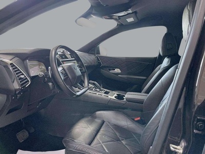 DS DS7 Crossback BlueHDi 130 So Chic Auto 96 kW (130 CV) 18 DS DS7 Crossback BlueHDi 130 So Chic Auto 96 kW (130 CV) 18