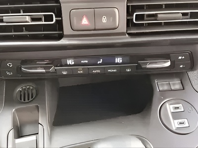 Citroen Berlingo BlueHDi 100 S&S Plus Talla M 75 kW (102 CV) 22 Citroen Berlingo BlueHDi 100 S&S Plus Talla M 75 kW (102 CV) 22