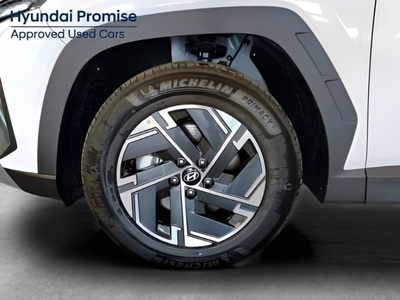 Hyundai Tucson 1.6 D 48V Maxx DCT 100 kW (136 CV) 16 Hyundai Tucson 1.6 D 48V Maxx DCT 100 kW (136 CV) 16