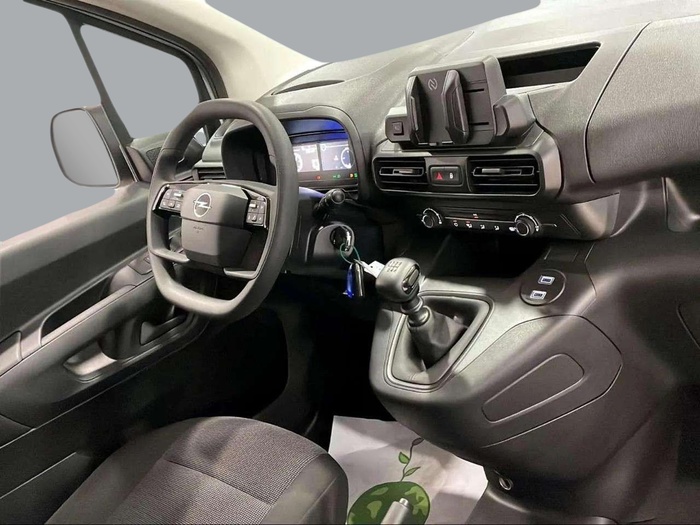 Opel Combo Cargo 1.5 Diesel S&S XL 1000kg 75 kW (102 CV) KM0 en Sevilla Opel Combo Cargo 1.5 Diesel S&S XL 1000kg 75 kW (102 CV) KM0 en Sevilla