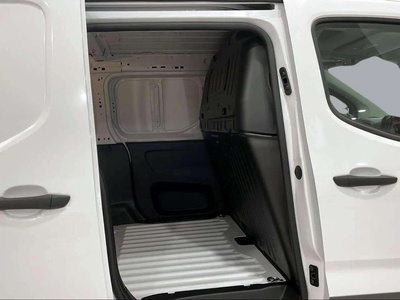 Opel Combo Cargo 1.5 Diesel S&S XL 1000kg 75 kW (102 CV) 12 Opel Combo Cargo 1.5 Diesel S&S XL 1000kg 75 kW (102 CV) 12