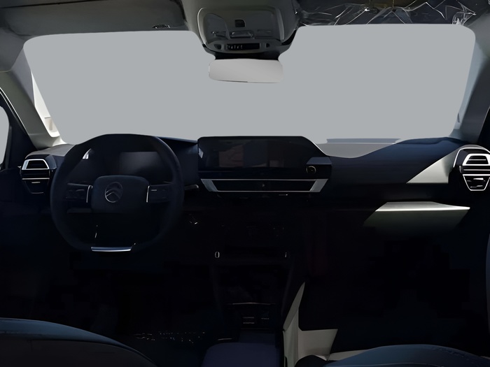 Citroen ë-C4 X 50KWh eléctrico Shine 100 kW (136 CV) Vehículo usado en Sevilla Citroen ë-C4 X 50KWh eléctrico Shine 100 kW (136 CV) Vehículo usado en Sevilla