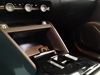 Citroen C4 Hybrid 136 e-DCS6 Business Edition 100 kW (136 CV) 15 Citroen C4 Hybrid 136 e-DCS6 Business Edition 100 kW (136 CV) 15