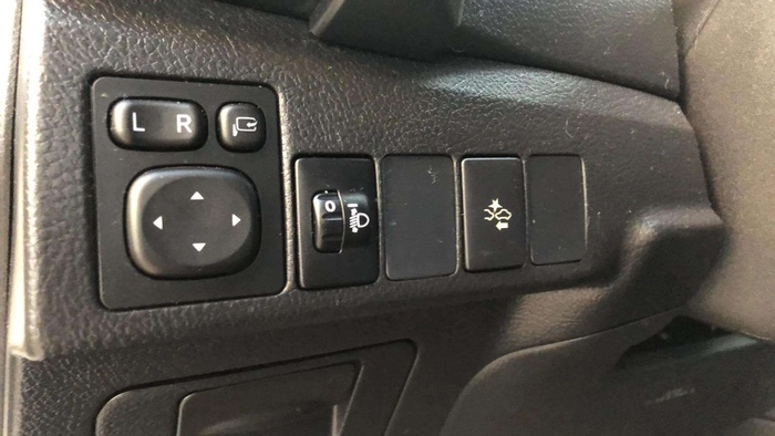 Toyota Auris 140H Hybrid Business 100 kW (136 CV) Vehículo usado en Sevilla Toyota Auris 140H Hybrid Business 100 kW (136 CV) Vehículo usado en Sevilla