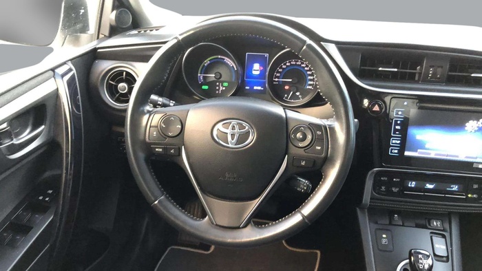 Toyota Auris 140H Hybrid Business 100 kW (136 CV) Vehículo usado en Sevilla Toyota Auris 140H Hybrid Business 100 kW (136 CV) Vehículo usado en Sevilla