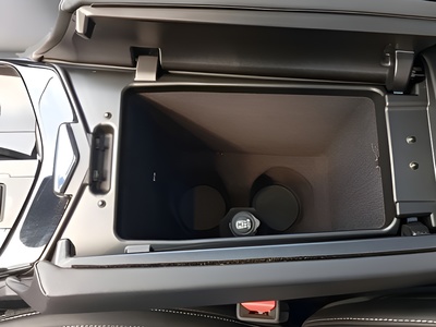 Maserati Levante 2.0 Executive L4 Hybrid-Gasolina AWD 243 kW (330 CV) 16 Maserati Levante 2.0 Executive L4 Hybrid-Gasolina AWD 243 kW (330 CV) 16