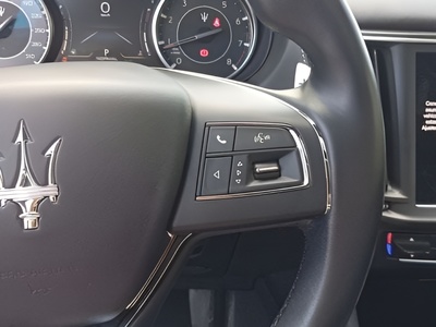 Maserati Levante 2.0 Executive L4 Hybrid-Gasolina AWD 243 kW (330 CV) 19 Maserati Levante 2.0 Executive L4 Hybrid-Gasolina AWD 243 kW (330 CV) 19