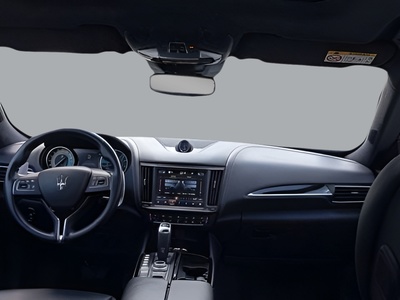 Maserati Levante 2.0 Executive L4 Hybrid-Gasolina AWD 243 kW (330 CV) 10 Maserati Levante 2.0 Executive L4 Hybrid-Gasolina AWD 243 kW (330 CV) 10