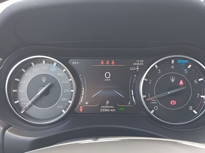 Maserati Levante 2.0 Executive L4 Hybrid-Gasolina AWD 243 kW (330 CV) 15 Maserati Levante 2.0 Executive L4 Hybrid-Gasolina AWD 243 kW (330 CV) 15