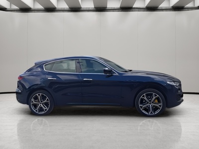Maserati Levante 2.0 Executive L4 Hybrid-Gasolina AWD 243 kW (330 CV) 4 Maserati Levante 2.0 Executive L4 Hybrid-Gasolina AWD 243 kW (330 CV) 4