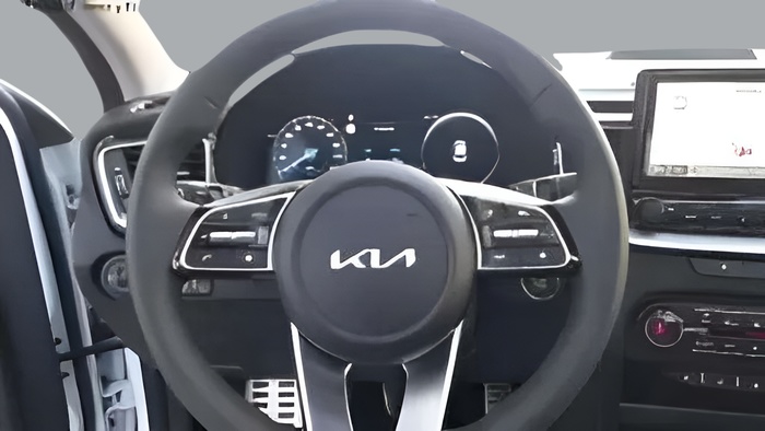 Kia XCeed 1.6 GDi PHEV eMotion 104 kW (141 CV) KM0 en Sevilla Kia XCeed 1.6 GDi PHEV eMotion 104 kW (141 CV) KM0 en Sevilla