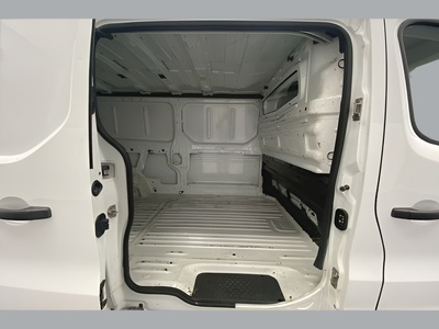 Opel Vivaro Furgon 1.6 CDTI Expression L1 H1 2.7t 85 kW (115 CV) 15 Opel Vivaro Furgon 1.6 CDTI Expression L1 H1 2.7t 85 kW (115 CV) 15