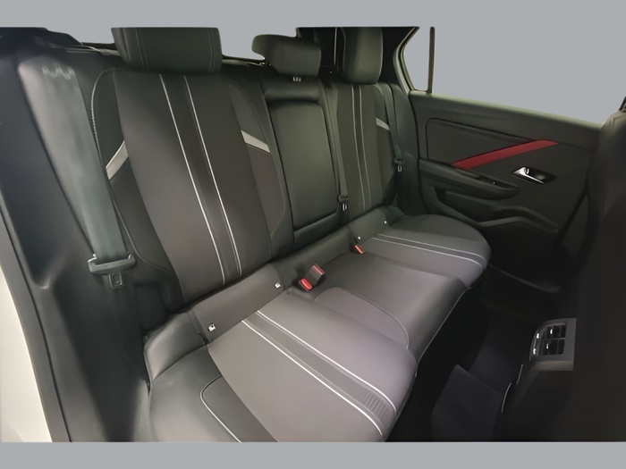 Opel Astra 1.2 Turbo XHT Edition 96 kW (130 CV) Vehículo usado en Sevilla Opel Astra 1.2 Turbo XHT Edition 96 kW (130 CV) Vehículo usado en Sevilla