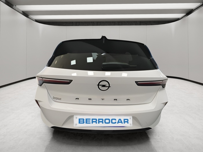 Opel Astra 1.2 Turbo XHT Edition 96 kW (130 CV) Vehículo usado en Sevilla Opel Astra 1.2 Turbo XHT Edition 96 kW (130 CV) Vehículo usado en Sevilla