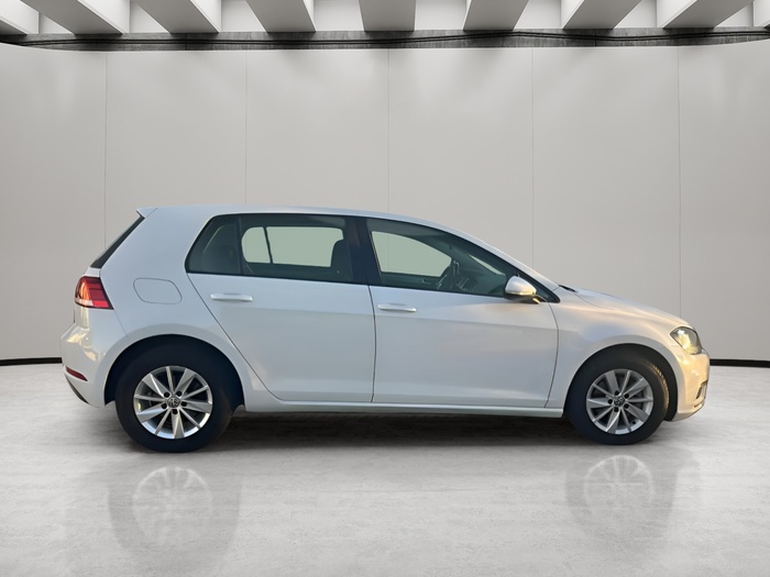 Volkswagen Golf Edition 1.6 TDI 85 kW (115 CV) Vehículo usado en Sevilla Volkswagen Golf Edition 1.6 TDI 85 kW (115 CV) Vehículo usado en Sevilla