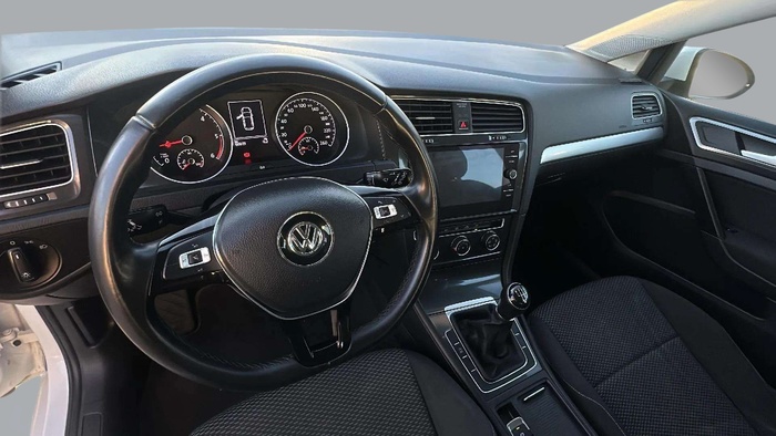 Volkswagen Golf Edition 1.6 TDI 85 kW (115 CV) Vehículo usado en Sevilla Volkswagen Golf Edition 1.6 TDI 85 kW (115 CV) Vehículo usado en Sevilla