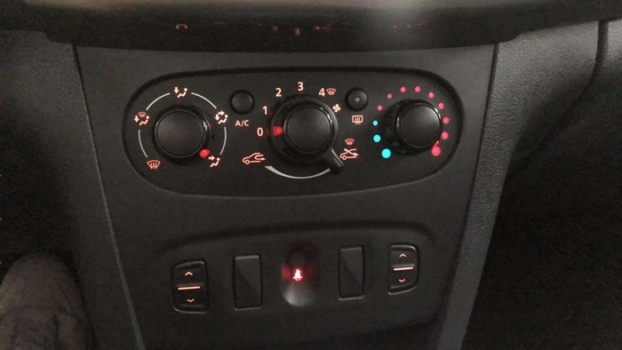 Dacia Sandero Stepway TCe 66 kW (90 CV) Vehículo usado en Sevilla Dacia Sandero Stepway TCe 66 kW (90 CV) Vehículo usado en Sevilla