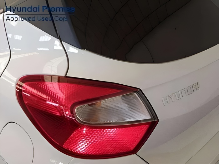 Hyundai i10 1.0 Klass 47 kW (63 CV) Vehículo usado en Sevilla Hyundai i10 1.0 Klass 47 kW (63 CV) Vehículo usado en Sevilla