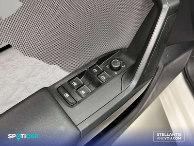 SEAT León 1.0 TSI S&S Style Go 81 kW (110 CV) 13 SEAT León 1.0 TSI S&S Style Go 81 kW (110 CV) 13