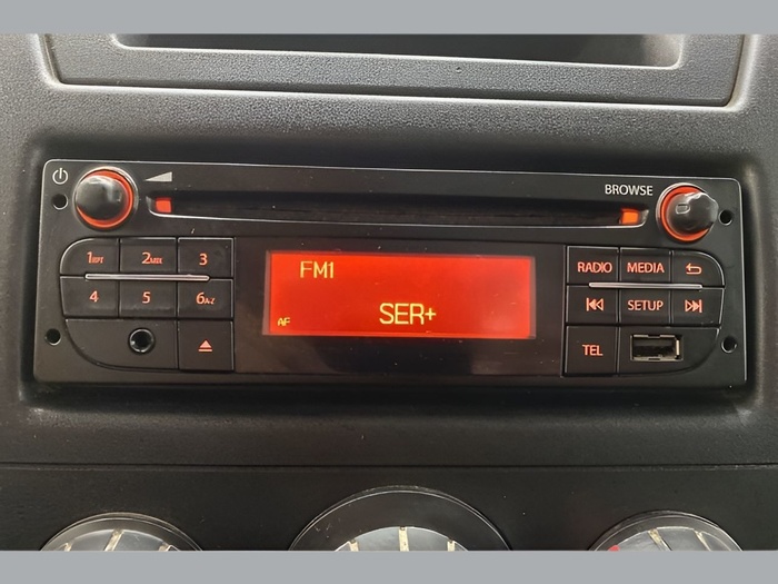 Renault Master Furgon dCi 110 L2H2 3300 81 kW (110 CV) Vehículo usado en Sevilla Renault Master Furgon dCi 110 L2H2 3300 81 kW (110 CV) Vehículo usado en Sevilla