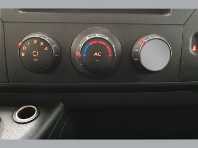 Renault Master Furgon dCi 110 L2H2 3300 81 kW (110 CV) 10 Renault Master Furgon dCi 110 L2H2 3300 81 kW (110 CV) 10