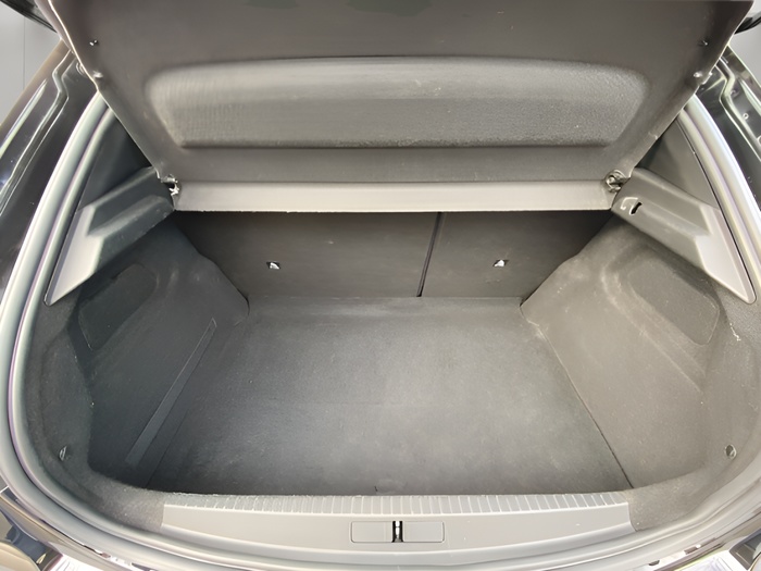 Peugeot 208 PureTech 100 Active Pack 75 kW (100 CV) Vehículo usado en Sevilla Peugeot 208 PureTech 100 Active Pack 75 kW (100 CV) Vehículo usado en Sevilla