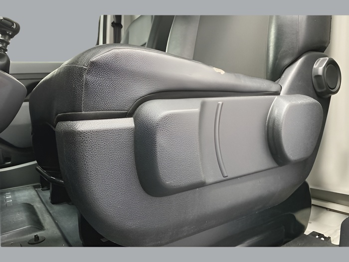 Citroen Jumpy Carozado Caja Cerrada Isotermo Talla M Control BlueHDi 90 kW (122 CV) Vehículo usado en Sevilla Citroen Jumpy Carozado Caja Cerrada Isotermo Talla M Control BlueHDi 90 kW (122 CV) Vehículo usado en Sevilla