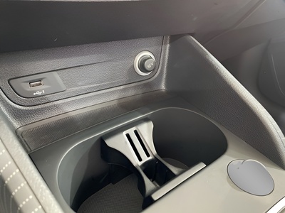 Audi Q2 design edition 1.4 TFSI CoD 110 kW (150 CV) 25 Audi Q2 design edition 1.4 TFSI CoD 110 kW (150 CV) 25