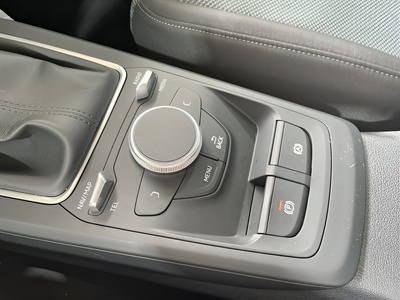 Audi Q2 design edition 1.4 TFSI CoD 110 kW (150 CV) 29 Audi Q2 design edition 1.4 TFSI CoD 110 kW (150 CV) 29