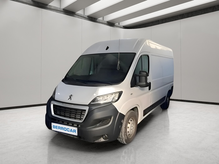 Peugeot e-Boxer Furgón Electrico 435 L2H2 Pack 37kWh 90 kW (122 CV) Vehículo usado en Sevilla Peugeot e-Boxer Furgón Electrico 435 L2H2 Pack 37kWh 90 kW (122 CV) Vehículo usado en Sevilla