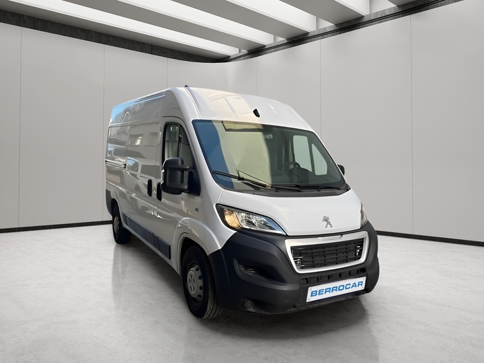 Peugeot e-Boxer Furgón Electrico 435 L2H2 Pack 37kWh 90 kW (122 CV) Vehículo usado en Sevilla Peugeot e-Boxer Furgón Electrico 435 L2H2 Pack 37kWh 90 kW (122 CV) Vehículo usado en Sevilla