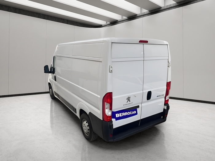 Peugeot e-Boxer Furgón Electrico 435 L2H2 Pack 37kWh 90 kW (122 CV) Vehículo usado en Sevilla Peugeot e-Boxer Furgón Electrico 435 L2H2 Pack 37kWh 90 kW (122 CV) Vehículo usado en Sevilla