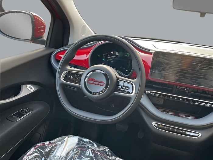 Fiat 500 Electrico 500 Icon Hb 320km 85 kW (118 CV) Vehículo usado en Sevilla Fiat 500 Electrico 500 Icon Hb 320km 85 kW (118 CV) Vehículo usado en Sevilla