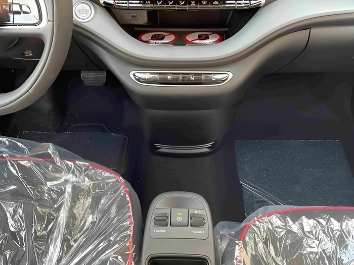 Fiat 500 Electrico 500 Icon Hb 320km 85 kW (118 CV) Vehículo usado en Sevilla Fiat 500 Electrico 500 Icon Hb 320km 85 kW (118 CV) Vehículo usado en Sevilla