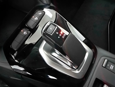 Opel Corsa-e GS-Line + e 50kWh 100 kW (136 CV) 15 Opel Corsa-e GS-Line + e 50kWh 100 kW (136 CV) 15