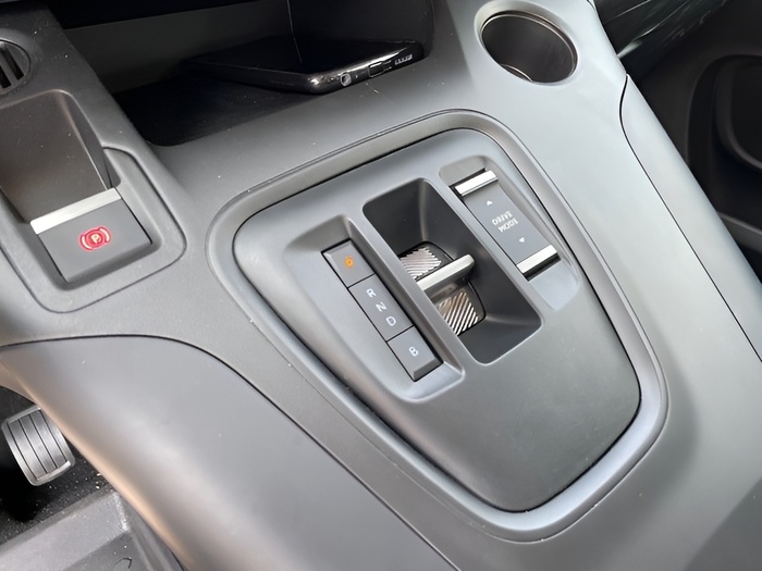 Opel Combo-e Life BEV 50kWh Elegance L 100 kW (136 CV) Vehículo usado en Sevilla Opel Combo-e Life BEV 50kWh Elegance L 100 kW (136 CV) Vehículo usado en Sevilla