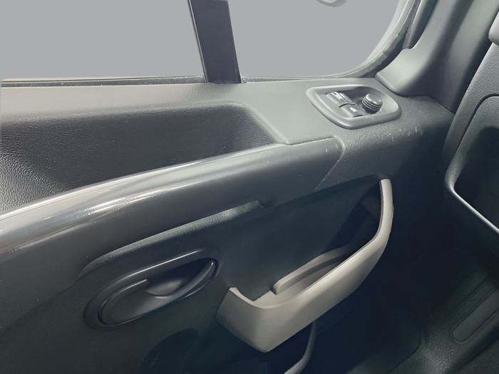 Renault Master Furgon L3H3 3500 dCi 81 kW (110 CV) Vehículo usado en Sevilla Renault Master Furgon L3H3 3500 dCi 81 kW (110 CV) Vehículo usado en Sevilla