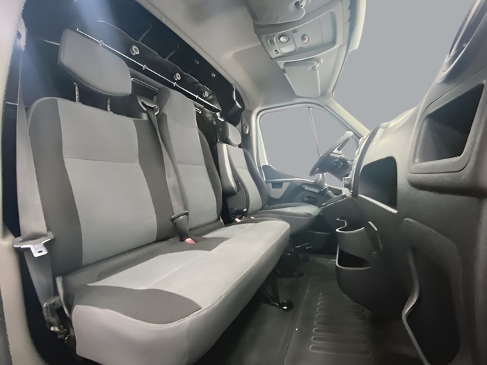 Renault Master Furgon L3H3 3500 dCi 81 kW (110 CV) Vehículo usado en Sevilla Renault Master Furgon L3H3 3500 dCi 81 kW (110 CV) Vehículo usado en Sevilla