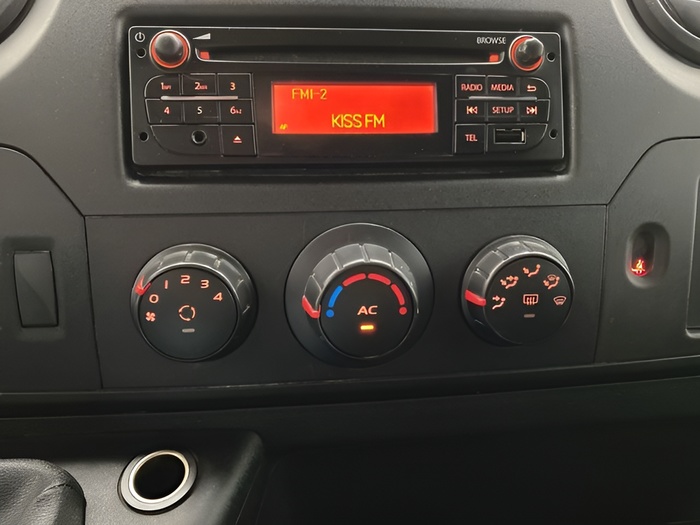 Renault Master Furgon L3H3 3500 dCi 81 kW (110 CV) Vehículo usado en Sevilla Renault Master Furgon L3H3 3500 dCi 81 kW (110 CV) Vehículo usado en Sevilla