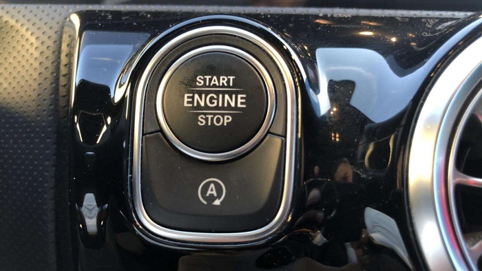 Mercedes-Benz Clase A 200 d 110 kW (150 CV) Vehículo usado en Sevilla Mercedes-Benz Clase A 200 d 110 kW (150 CV) Vehículo usado en Sevilla