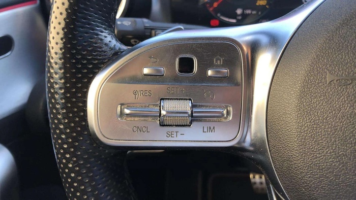 Mercedes-Benz Clase A 200 d 110 kW (150 CV) Vehículo usado en Sevilla Mercedes-Benz Clase A 200 d 110 kW (150 CV) Vehículo usado en Sevilla