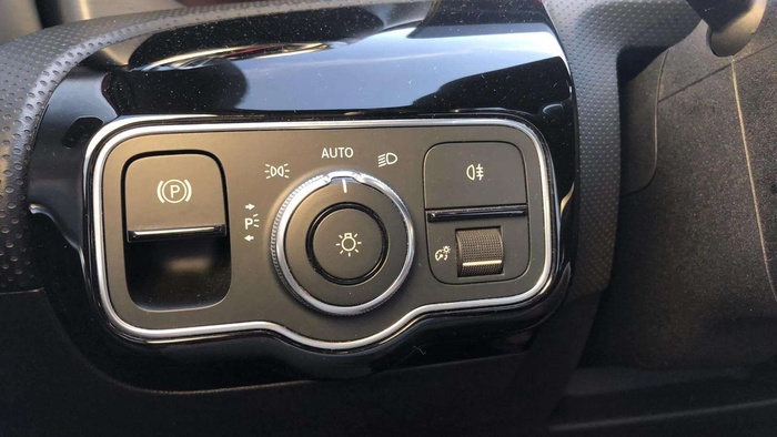 Mercedes-Benz Clase A 200 d 110 kW (150 CV) Vehículo usado en Sevilla Mercedes-Benz Clase A 200 d 110 kW (150 CV) Vehículo usado en Sevilla