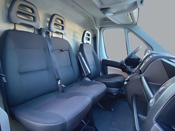 Citroen Jumper Furgon BlueHDi 130 33 L2H2 96 kW (130 CV) Vehículo usado en Sevilla Citroen Jumper Furgon BlueHDi 130 33 L2H2 96 kW (130 CV) Vehículo usado en Sevilla