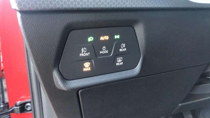 SEAT León ST 1.5 TSI S&S Style Go 96 kW (130 CV) Vehículo usado en Sevilla SEAT León ST 1.5 TSI S&S Style Go 96 kW (130 CV) Vehículo usado en Sevilla