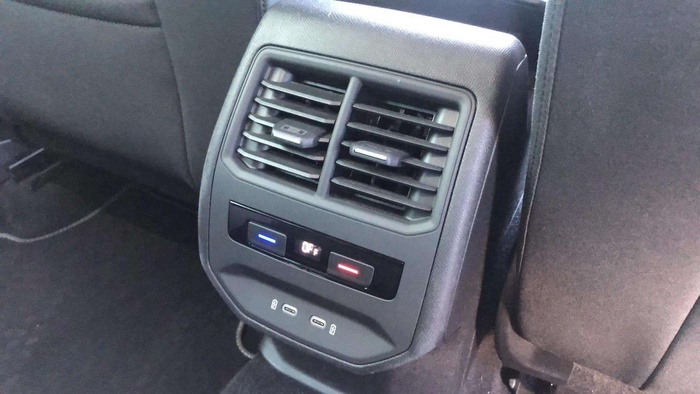 SEAT León ST 1.5 TSI S&S Style Go 96 kW (130 CV) Vehículo usado en Sevilla SEAT León ST 1.5 TSI S&S Style Go 96 kW (130 CV) Vehículo usado en Sevilla