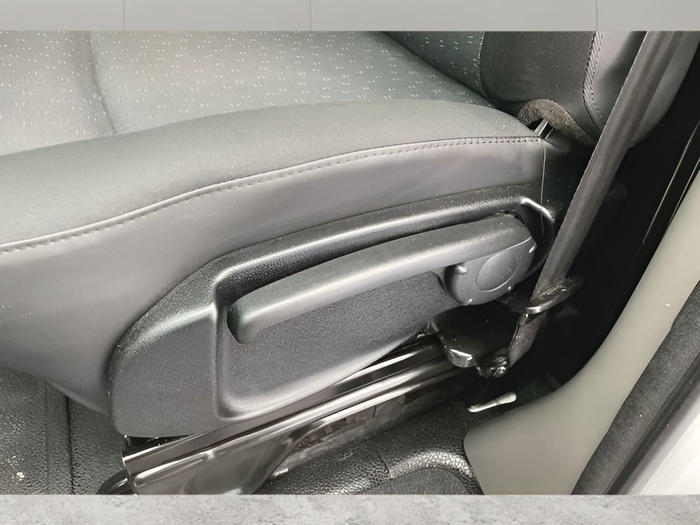 Opel Movano Chasis 2.3 CDTI L3H2 3.5t 96 kW (130 CV) Vehículo usado en Sevilla Opel Movano Chasis 2.3 CDTI L3H2 3.5t 96 kW (130 CV) Vehículo usado en Sevilla