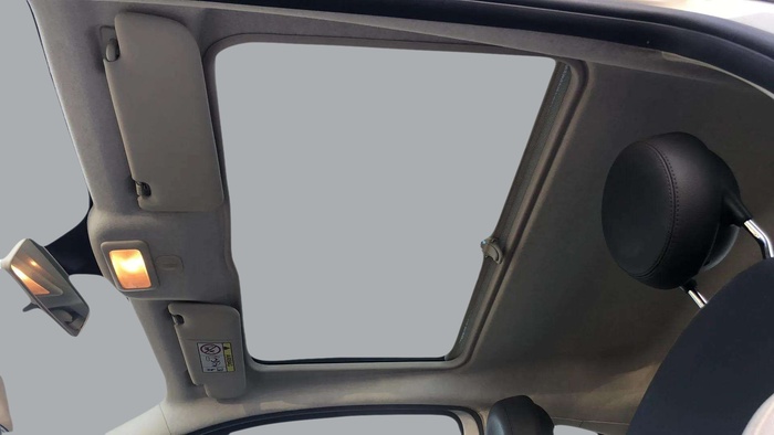 Fiat 500 1.0 Hybrid Dolcevita 51 kW (70 CV) Vehículo usado en Sevilla Fiat 500 1.0 Hybrid Dolcevita 51 kW (70 CV) Vehículo usado en Sevilla