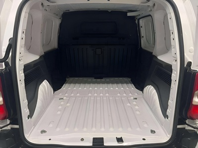 Toyota Proace City 1.5D GX L1 75 kW (102 CV) 7 Toyota Proace City 1.5D GX L1 75 kW (102 CV) 7